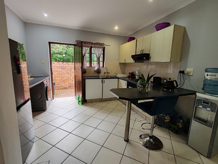 2 Bedroom Property for Sale in Uvongo KwaZulu-Natal