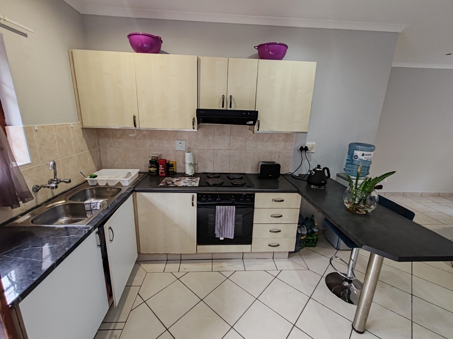 2 Bedroom Property for Sale in Uvongo KwaZulu-Natal