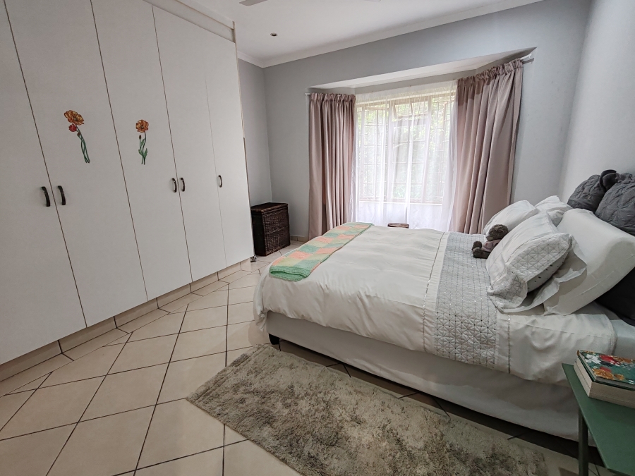 2 Bedroom Property for Sale in Uvongo KwaZulu-Natal