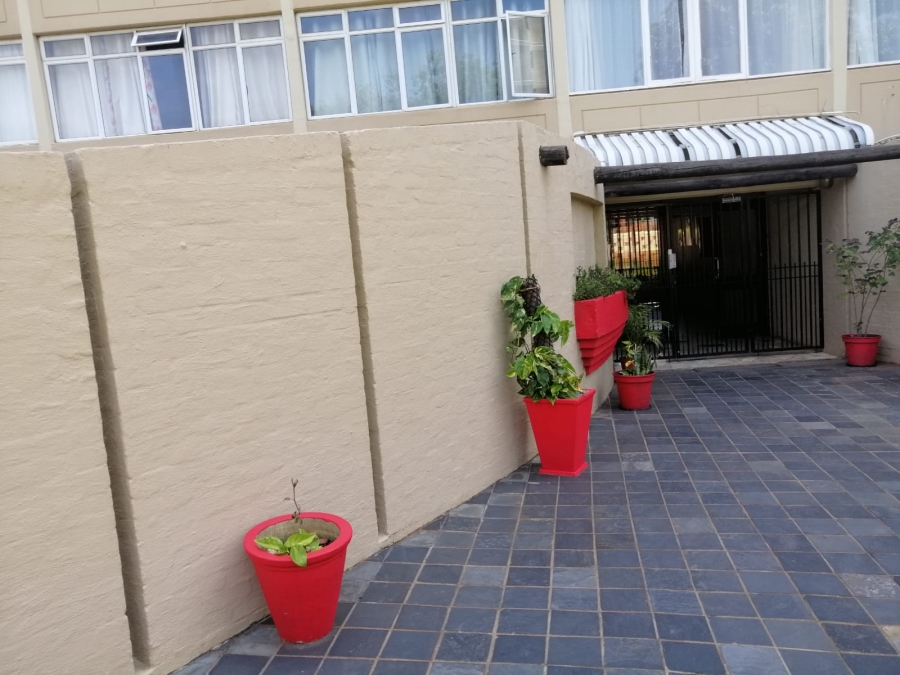 2 Bedroom Property for Sale in Essenwood KwaZulu-Natal