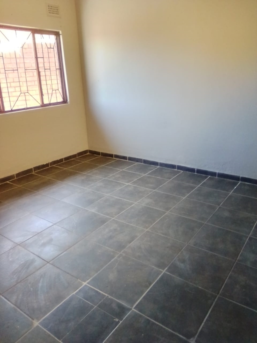 To Let 1 Bedroom Property for Rent in Jacobs KwaZulu-Natal