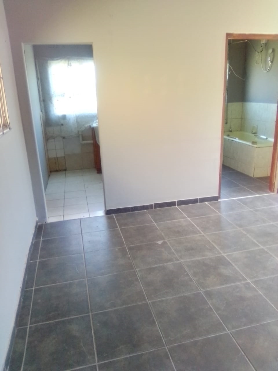 To Let 1 Bedroom Property for Rent in Jacobs KwaZulu-Natal