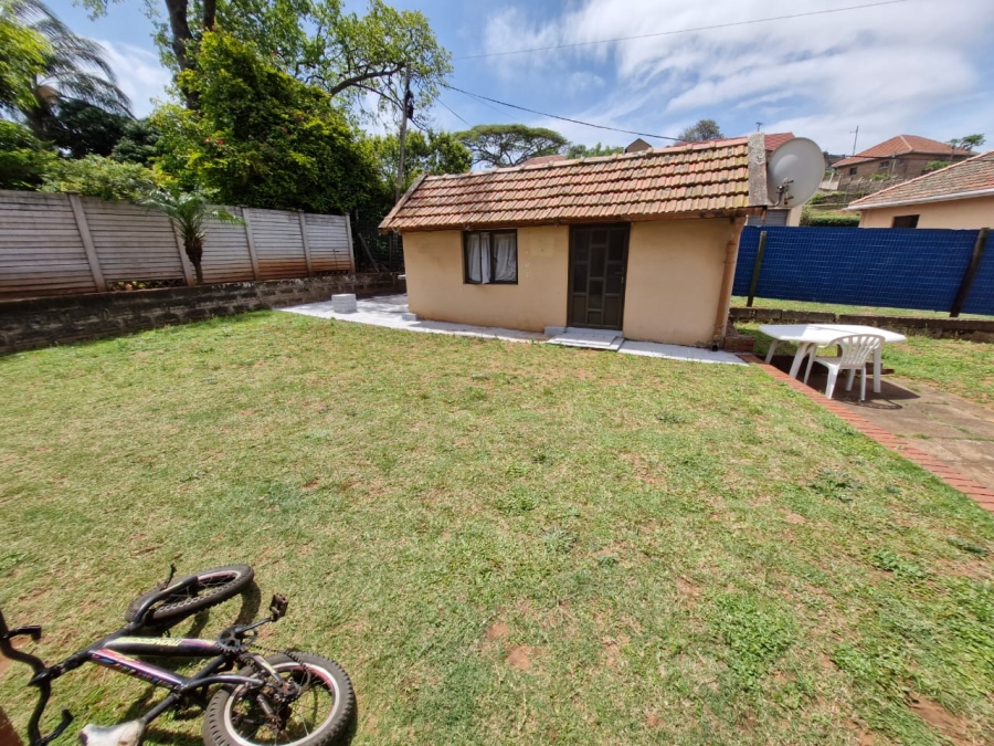 To Let 3 Bedroom Property for Rent in Montclair KwaZulu-Natal