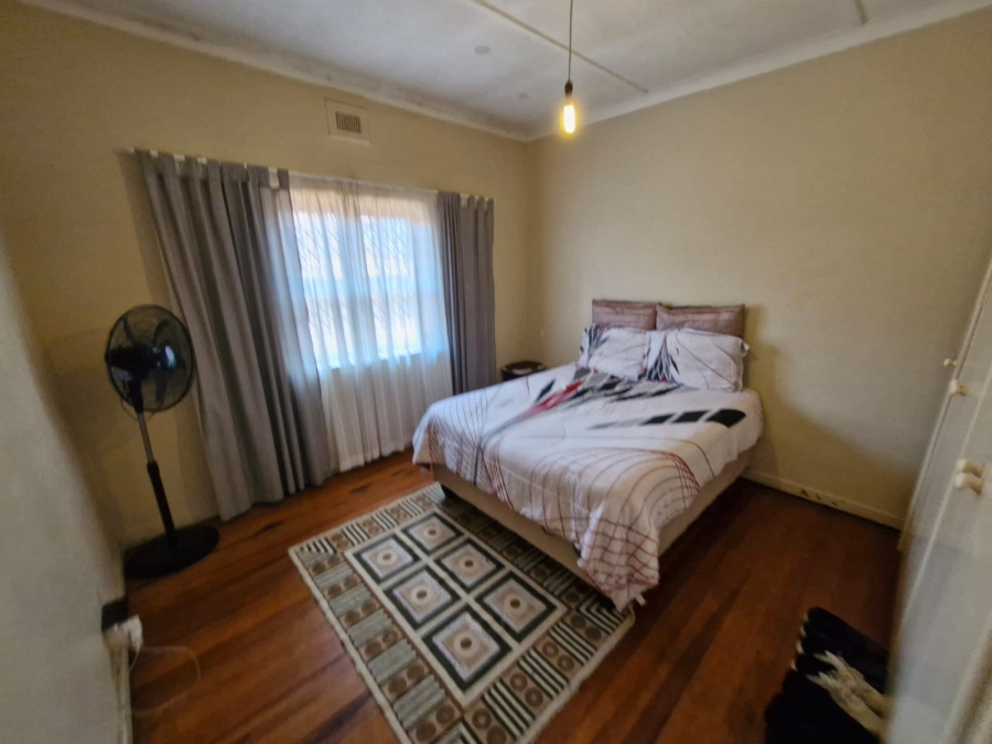 To Let 3 Bedroom Property for Rent in Montclair KwaZulu-Natal