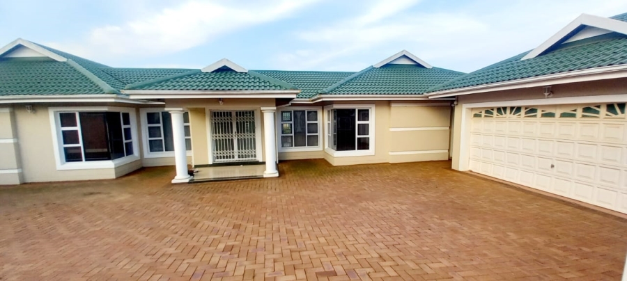 To Let 4 Bedroom Property for Rent in Somerset Park KwaZulu-Natal