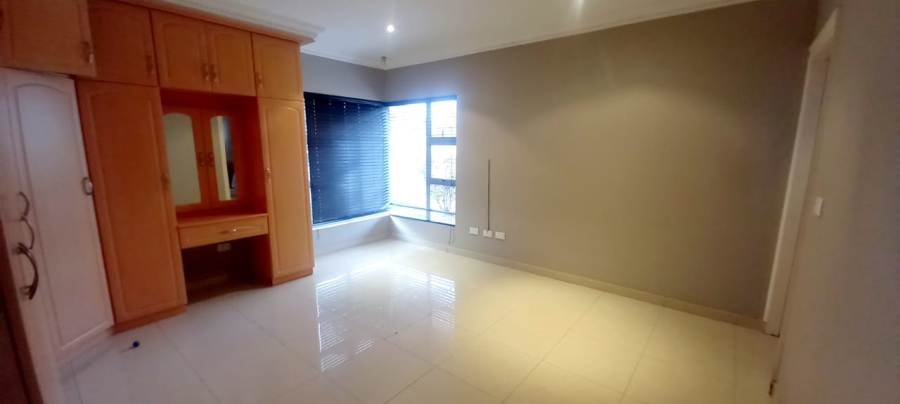 To Let 4 Bedroom Property for Rent in Somerset Park KwaZulu-Natal