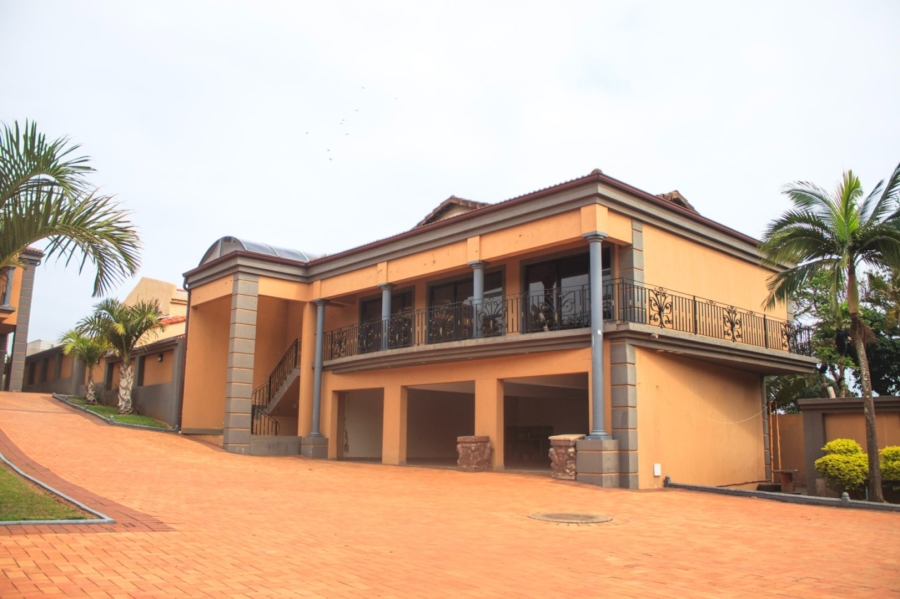 6 Bedroom Property for Sale in Ocean View KwaZulu-Natal