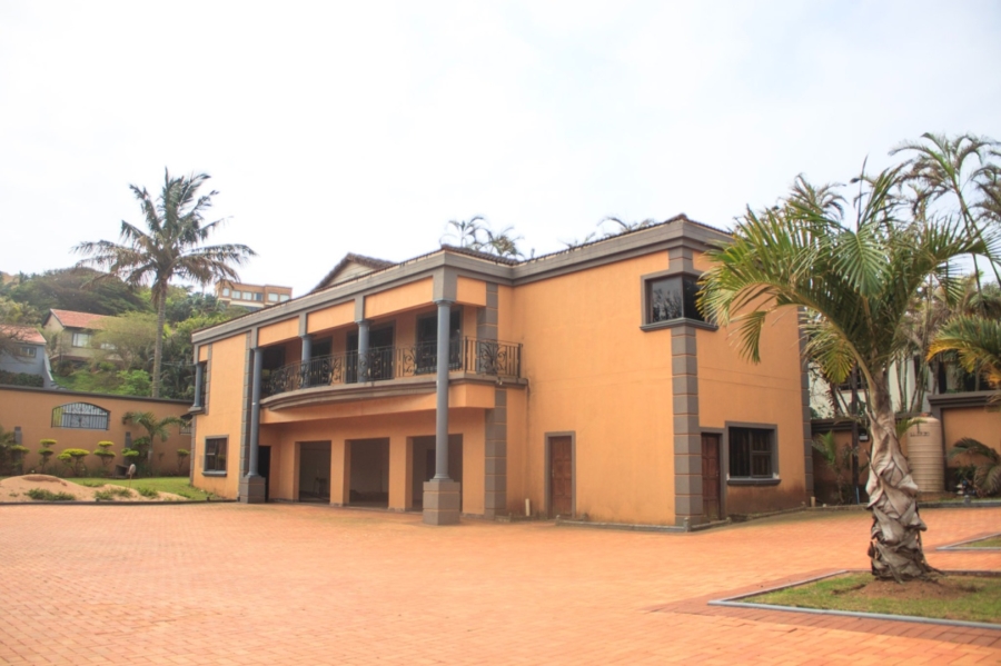 6 Bedroom Property for Sale in Ocean View KwaZulu-Natal