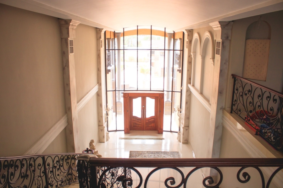 6 Bedroom Property for Sale in Ocean View KwaZulu-Natal