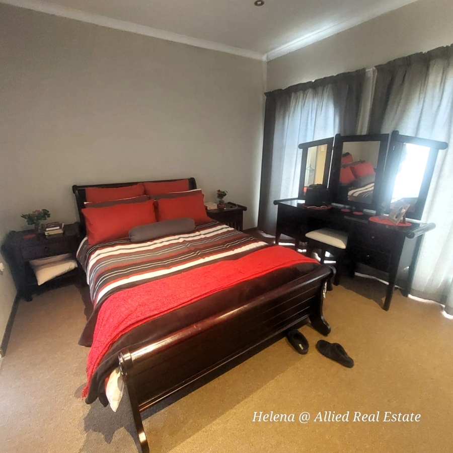 To Let 3 Bedroom Property for Rent in Aviary Hill KwaZulu-Natal