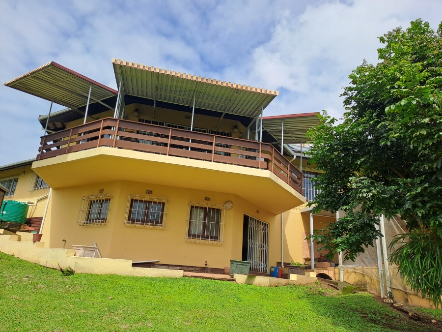 5 Bedroom Property for Sale in Margate KwaZulu-Natal