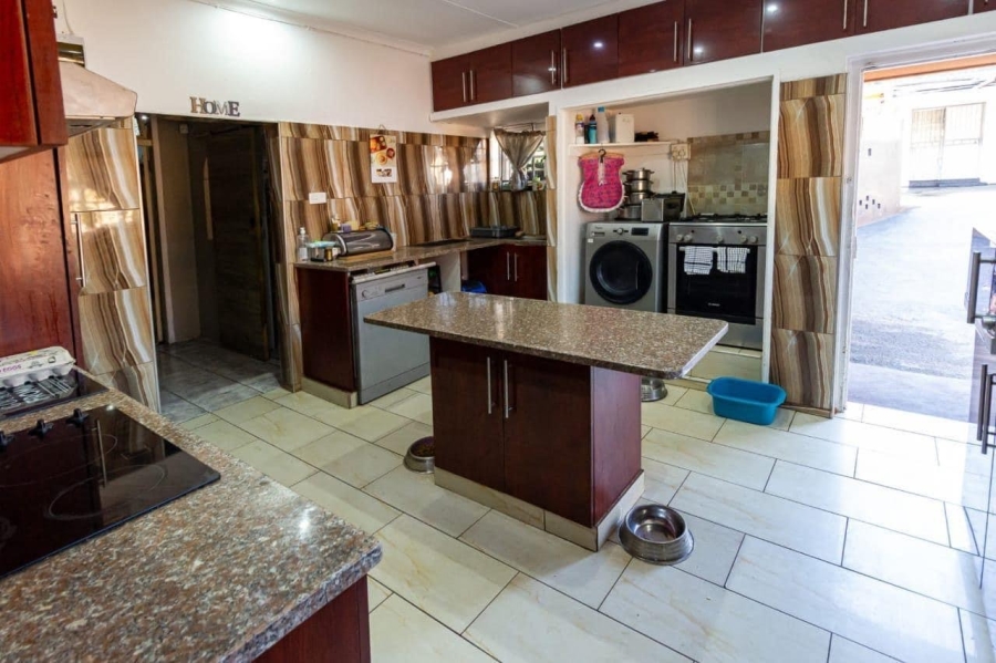 To Let 3 Bedroom Property for Rent in Ocean View KwaZulu-Natal