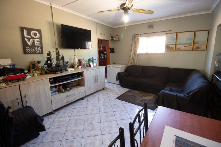 To Let 3 Bedroom Property for Rent in Ocean View KwaZulu-Natal