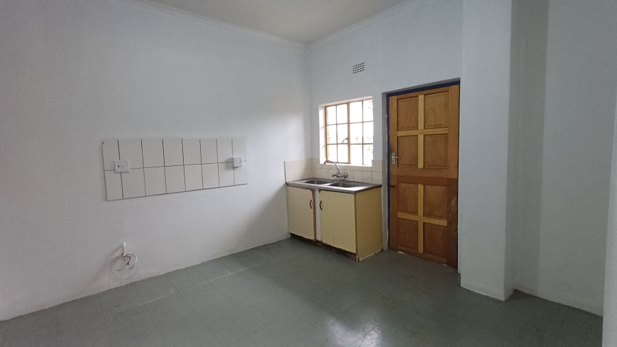 To Let 2 Bedroom Property for Rent in Kharwastan KwaZulu-Natal