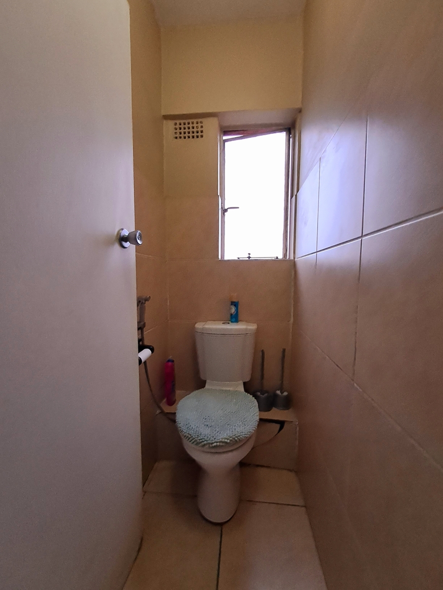 To Let 2 Bedroom Property for Rent in Pinetown KwaZulu-Natal