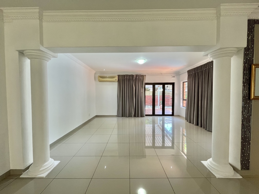 7 Bedroom Property for Sale in Ballito Central KwaZulu-Natal