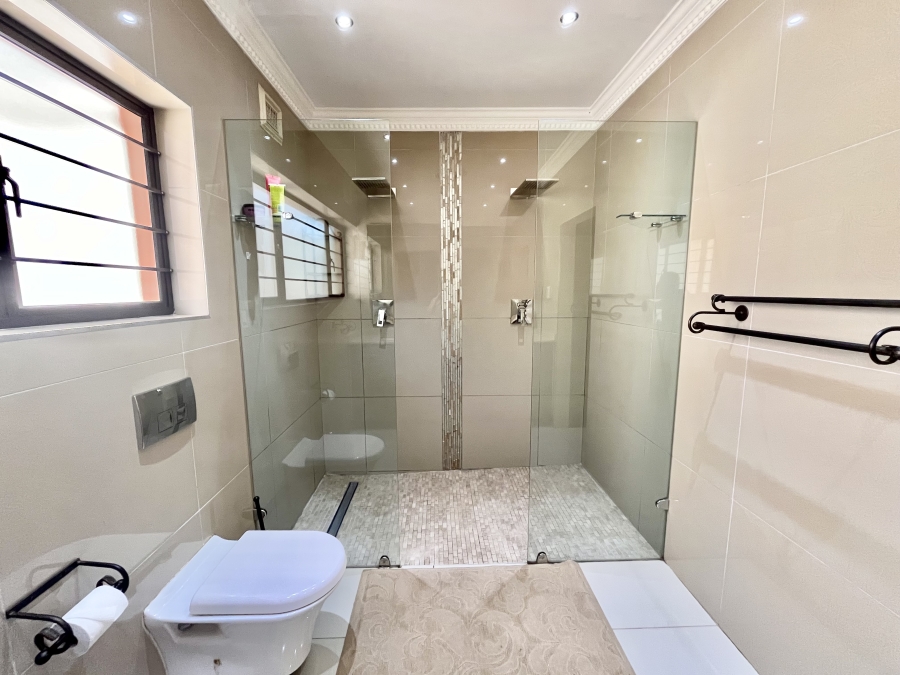 7 Bedroom Property for Sale in Ballito Central KwaZulu-Natal