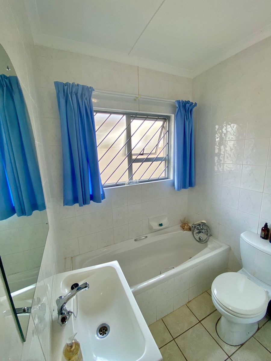 3 Bedroom Property for Sale in Chase Valley KwaZulu-Natal