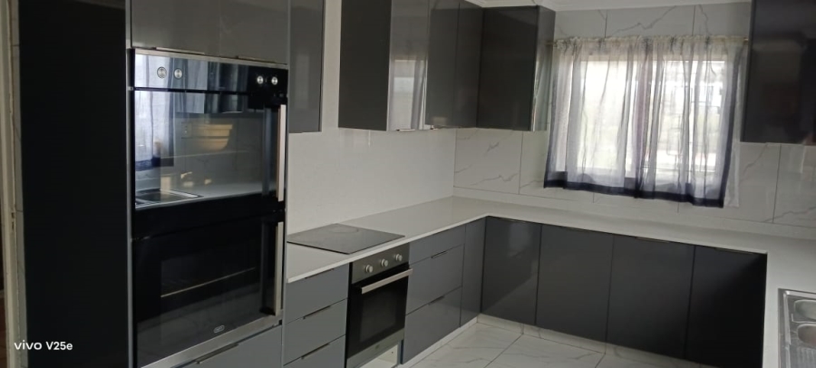 To Let 3 Bedroom Property for Rent in Woodlands KwaZulu-Natal