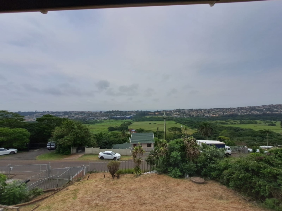 To Let 3 Bedroom Property for Rent in Brighton Beach KwaZulu-Natal