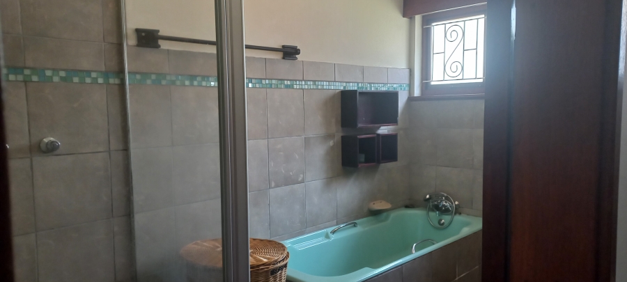 5 Bedroom Property for Sale in Blythedale KwaZulu-Natal