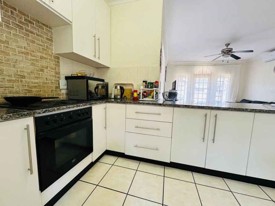 To Let 2 Bedroom Property for Rent in Arboretum KwaZulu-Natal