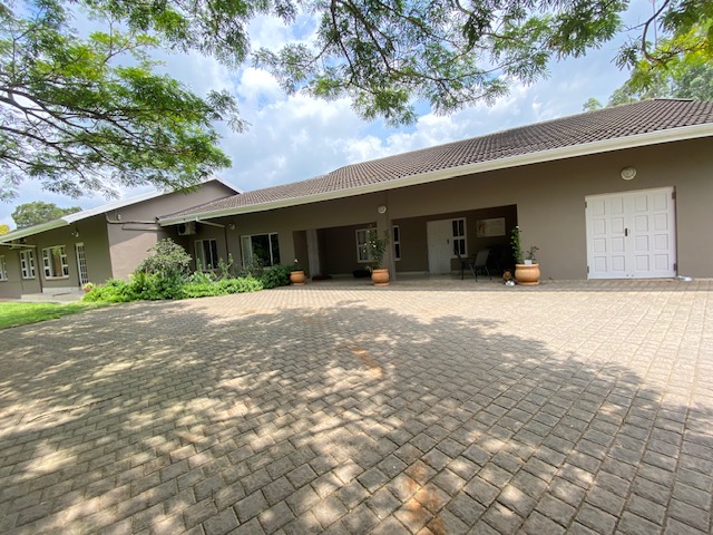 4 Bedroom Property for Sale in Kwambonambi KwaZulu-Natal