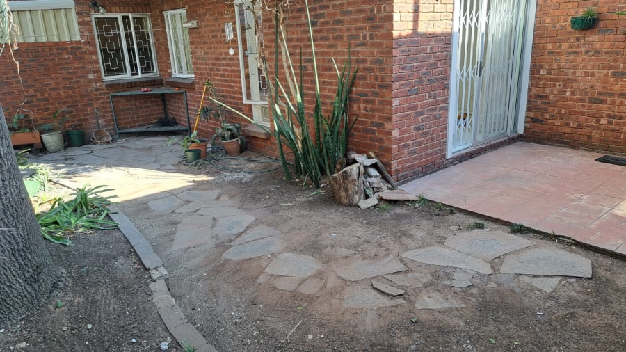 To Let 3 Bedroom Property for Rent in Glenwood KwaZulu-Natal