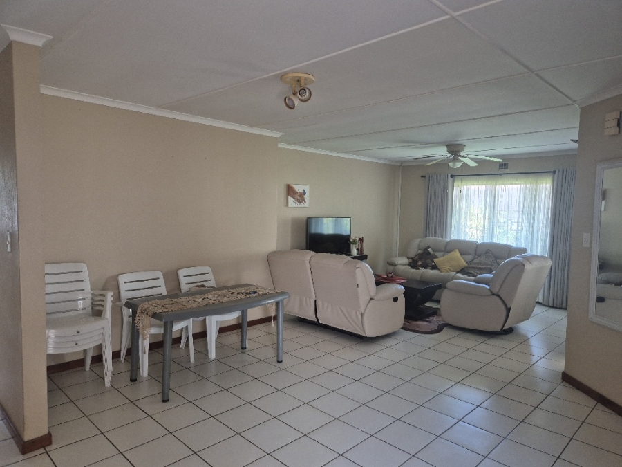 3 Bedroom Property for Sale in Manaba Beach KwaZulu-Natal