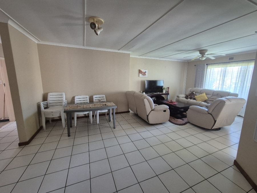 3 Bedroom Property for Sale in Manaba Beach KwaZulu-Natal