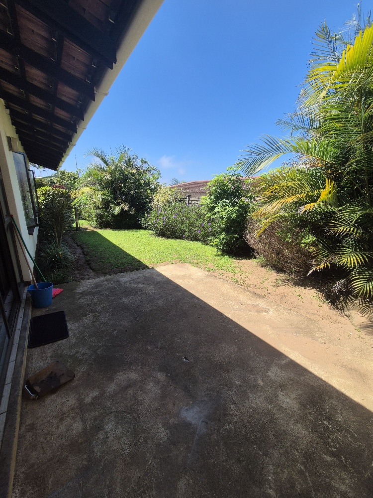 To Let 3 Bedroom Property for Rent in Manaba Beach KwaZulu-Natal