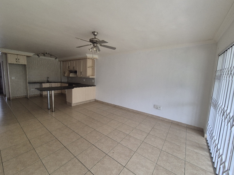 To Let 3 Bedroom Property for Rent in St Michaels On Sea KwaZulu-Natal