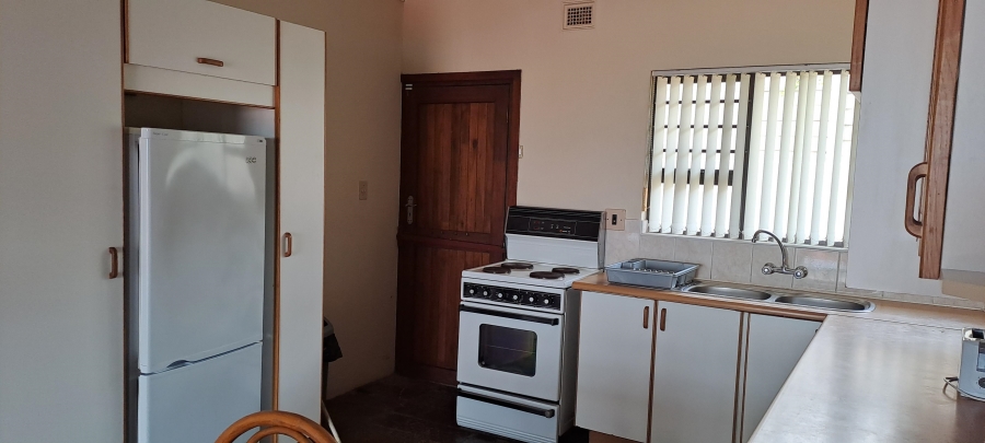 2 Bedroom Property for Sale in Uvongo KwaZulu-Natal