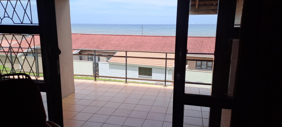 2 Bedroom Property for Sale in Uvongo KwaZulu-Natal