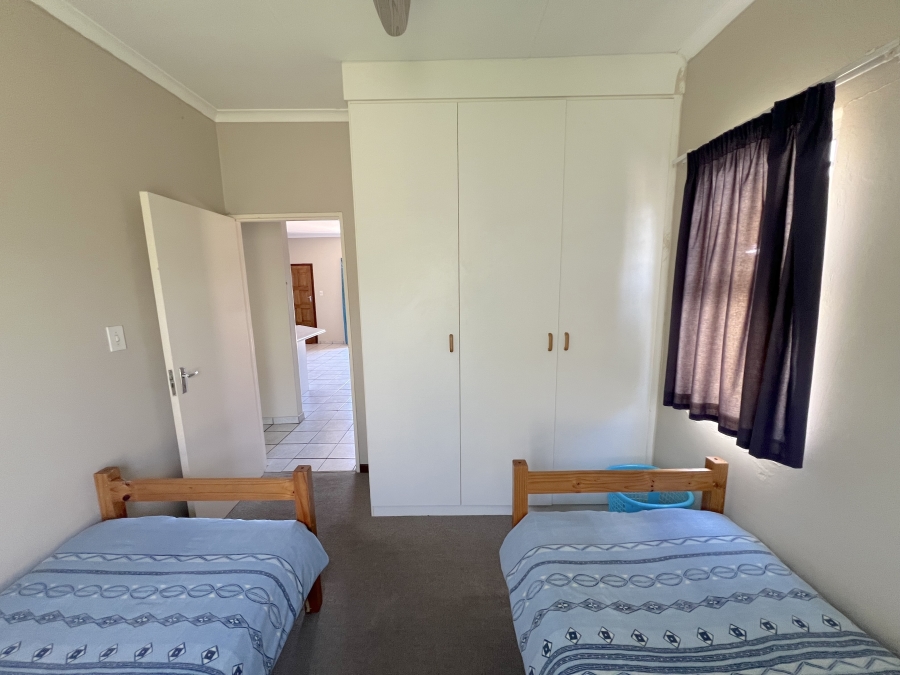 2 Bedroom Property for Sale in Manaba Beach KwaZulu-Natal