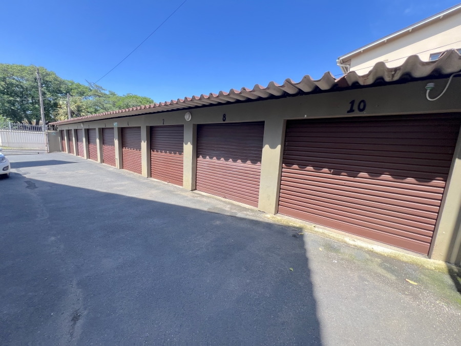 2 Bedroom Property for Sale in Manaba Beach KwaZulu-Natal