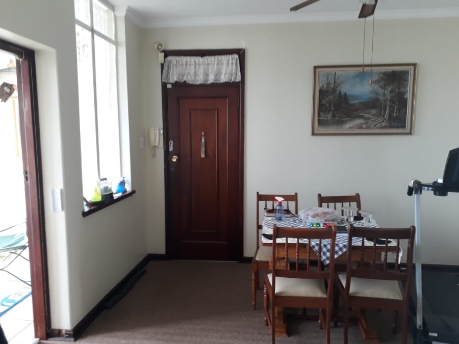 2 Bedroom Property for Sale in Glenwood KwaZulu-Natal