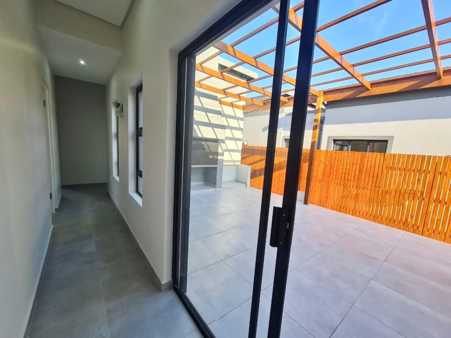 To Let 3 Bedroom Property for Rent in Palm Lakes Estate KwaZulu-Natal