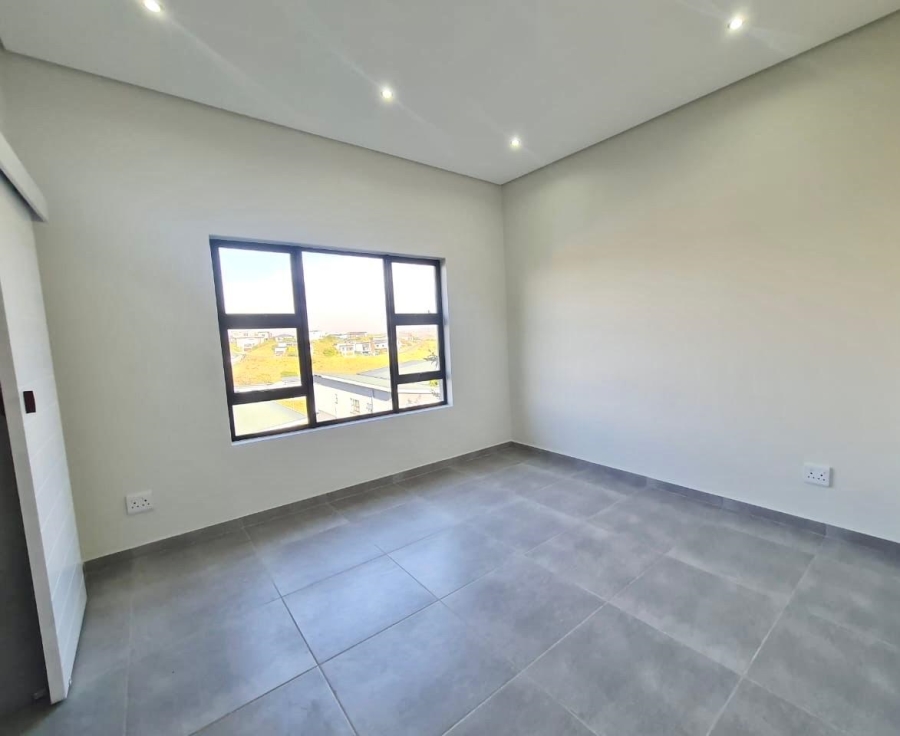 To Let 3 Bedroom Property for Rent in Palm Lakes Estate KwaZulu-Natal