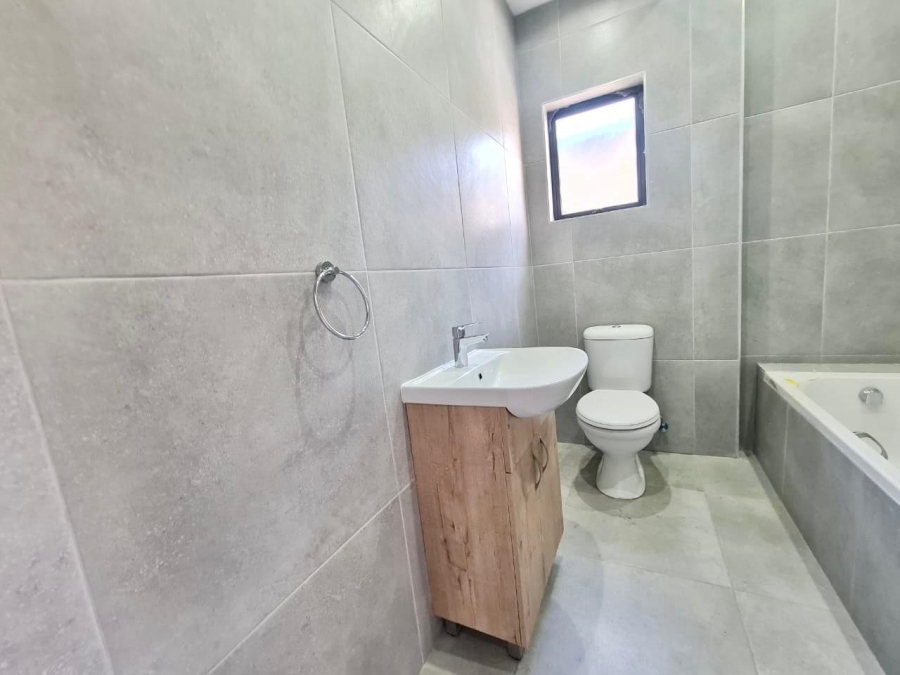 To Let 3 Bedroom Property for Rent in Palm Lakes Estate KwaZulu-Natal