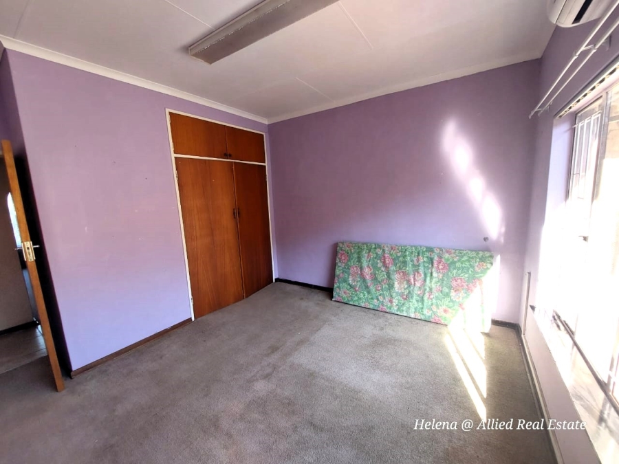 4 Bedroom Property for Sale in Signal Hill KwaZulu-Natal