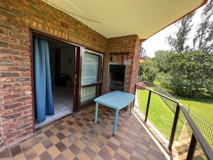 2 Bedroom Property for Sale in Uvongo KwaZulu-Natal