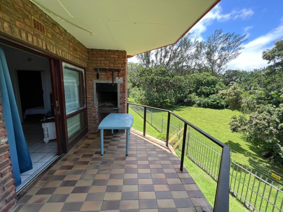 2 Bedroom Property for Sale in Uvongo KwaZulu-Natal