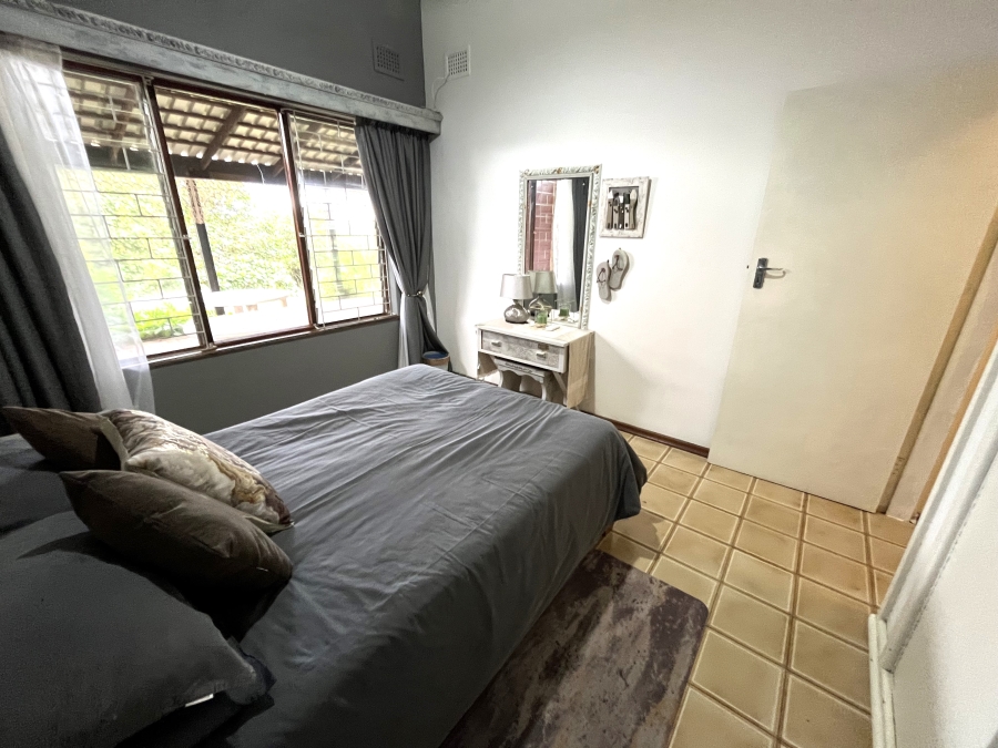 1 Bedroom Property for Sale in Anerley KwaZulu-Natal