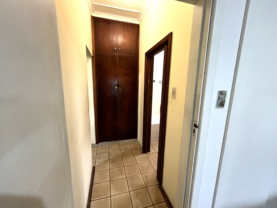 1 Bedroom Property for Sale in Anerley KwaZulu-Natal