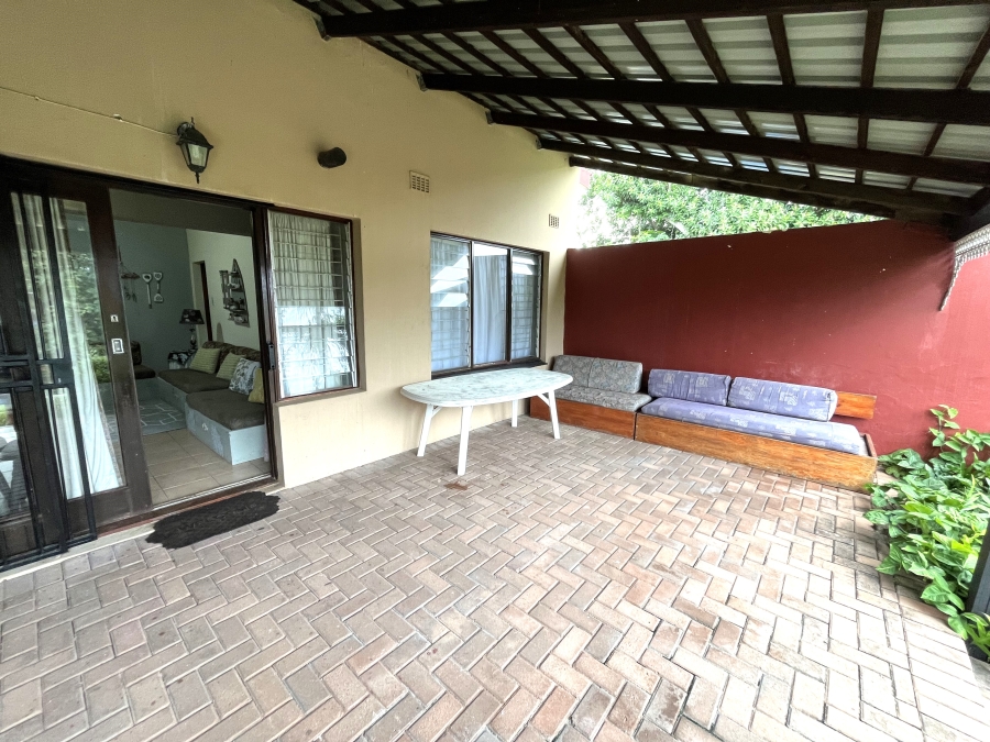 1 Bedroom Property for Sale in Anerley KwaZulu-Natal