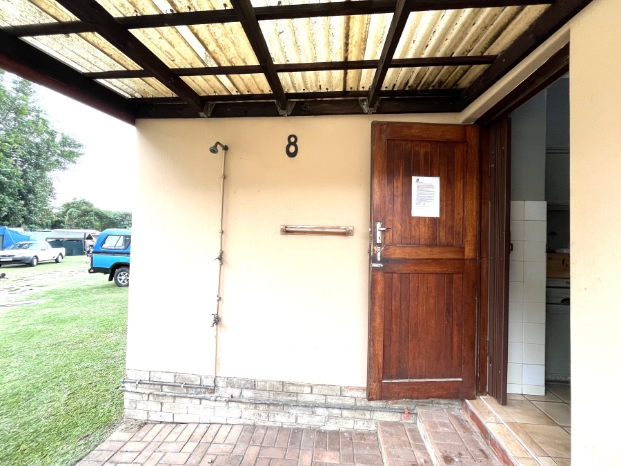 1 Bedroom Property for Sale in Anerley KwaZulu-Natal