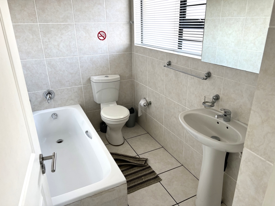 2 Bedroom Property for Sale in Uvongo Beach KwaZulu-Natal