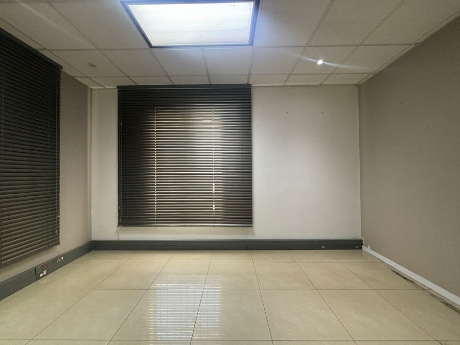 To Let commercial Property for Rent in Essenwood KwaZulu-Natal