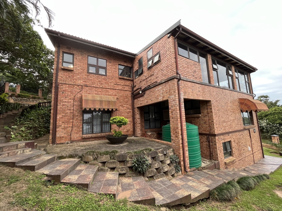 6 Bedroom Property for Sale in Trafalgar KwaZulu-Natal